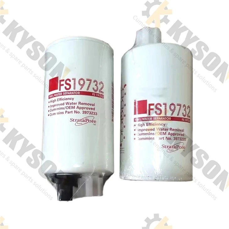 Trucks Oil Filters LF9009 LF3000 LF3349 LF670 LF3349 LF9001 LF3970 LF16015 LF14000NN For Fleetguard Cummins Daf Volvo Iveco Engine